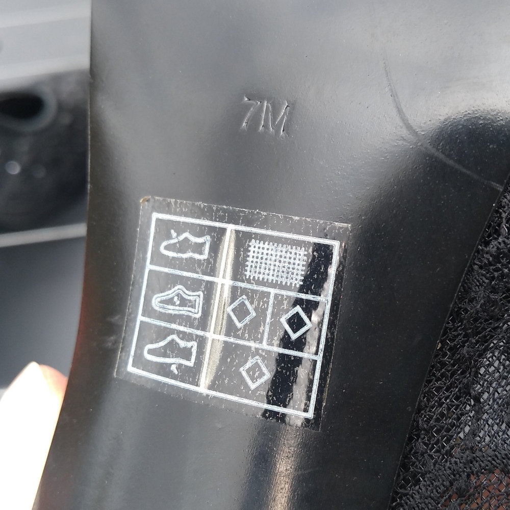 Nine West Black High Heels, Size 7M, Lace & Gems, Like New - Picture 12 of 12